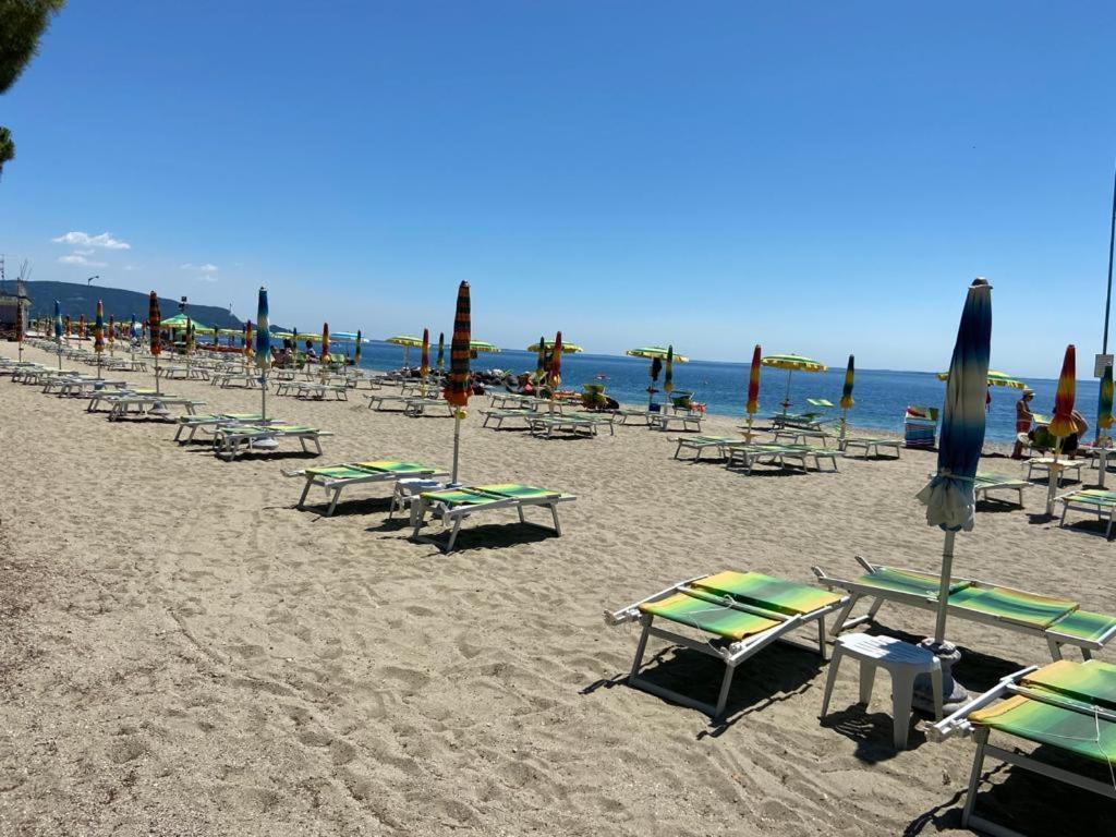 Casa Vacanze Gabbianella Villa Con Giardino Lungolago Maderno Toscolano Maderno Buitenkant foto