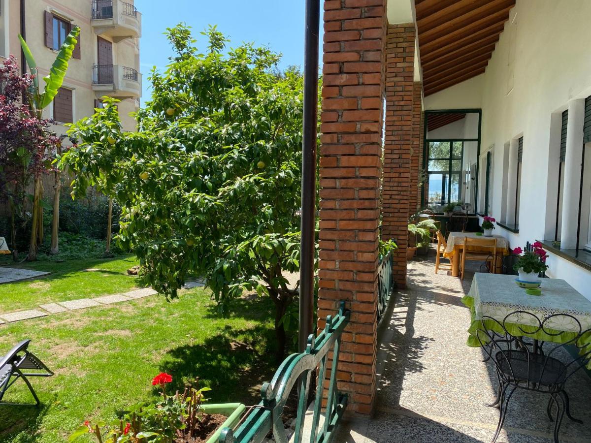 Casa Vacanze Gabbianella Villa Con Giardino Lungolago Maderno Toscolano Maderno Buitenkant foto